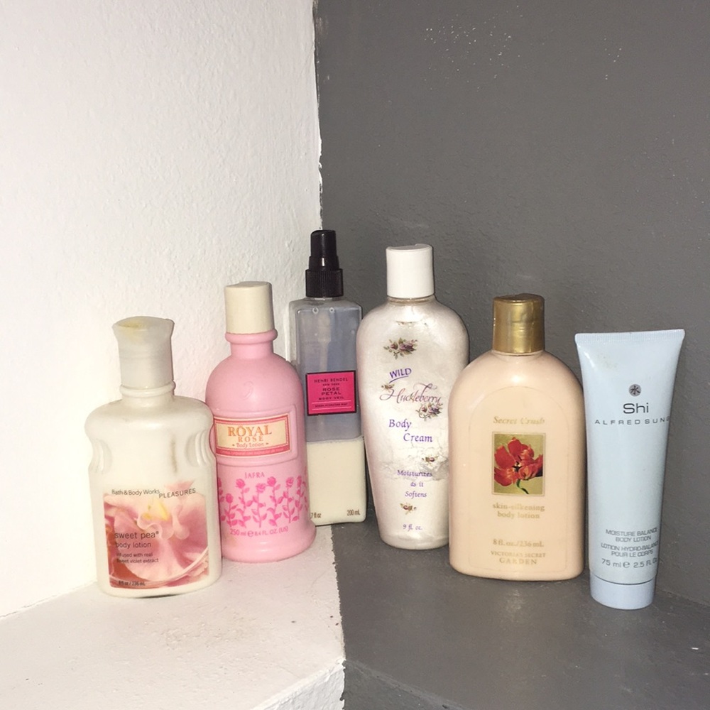 6 different lotions and sprays !!